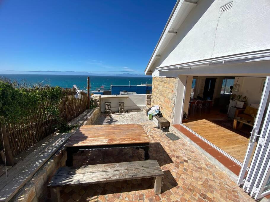 The Whalespotter On The Sea Villa Cape Town Exterior photo